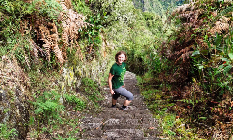 Hikers on the Inca Trail near Wiñay Wayna